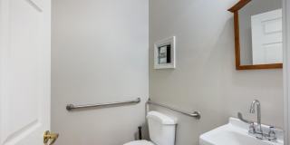 551 Westport Road Gallery 25