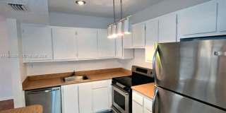 20130 NE 3rd Ct Gallery 9