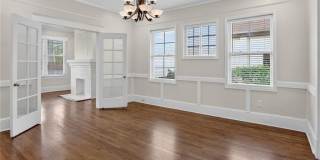 585 Jones Avenue Gallery 4