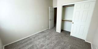 4 Bedroom/2 Bath Single Level Home in Anthem! Close to freeway & TSMC Plant! Gallery 25