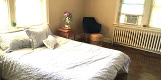 The Green Lodge Gallery 29