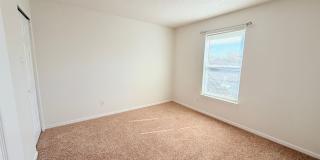 Now Showing: 4 Bedroom / 2.5 Bath located at 1723 Elijah Blue Dr. in Greenwood, IN. Gallery 25