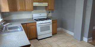 Lovely Home - Hunting Park Gallery 12
