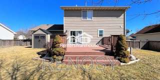 330 NE Cardinal Ln Gallery 1