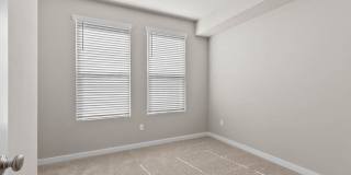 3bd/2.5ba Lynnwood Townhome Gallery 10
