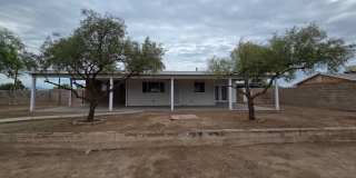 Beautiful 3 bed/ 1 bath home on large lot with walled and fenced front and back yard! Gallery 30