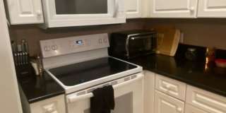 Jackson Square - 2 Bedroom, 2 Bathroom Condo **$400 Leasing Bonus** Gallery 6