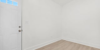 GORGEOUS end unit in Baltimore! 3 Bedrooms 3 Bathrooms Plus a Rec Room! GORGEOUS end unit in Baltimore! 3 Bedrooms 3 Bathrooms Plus a Rec Room! Gallery 12