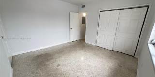 675 SW 7th Ave Gallery 11