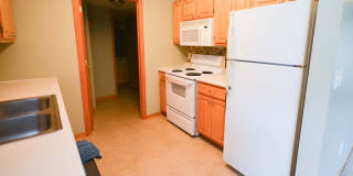 Hard to find end unit townhome with 2 car garage! Gallery 8