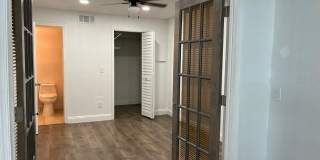 5701 GATLIN AVENUE Gallery 9