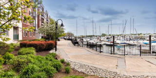 Hudson Point Gallery 35