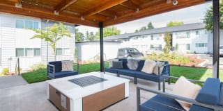 The Groves Gallery 18