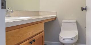 Updated Interior ! Spacious 2 Bedroom 2.5 Bath Town home close to Intel and Nike Gallery 7