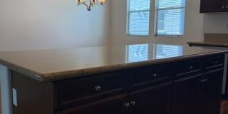 2 Bedroom, 2.5 Bath Tri-level townhouse in Signal Hill Gallery 13