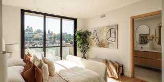 2822 1/2 Avenel St Gallery 12