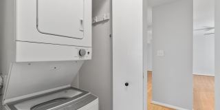 Fairwinds. Renovated and Updated. Spacious 2 bed 2 bath ground level condo in Annapolis! Gallery 22