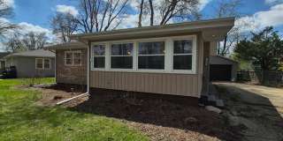 Charming 3 Bedroom, 2 Bath Home with Fenced Yard  Garage! Gallery 1