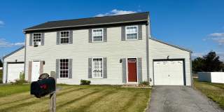 2 Bedroom 1 Bathroom in Mount Joy! Gallery 1