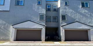 3-Story Townhome 4 Bedrooms 4 Bathrooms! Gallery 1
