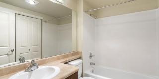 Mill Creek 3 Bedroom Corner unit Condo Gallery 11