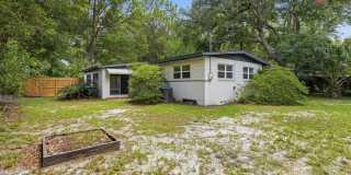 3 BR/ 2 BA Mid Century Modern Home/Fenced Yard/Lawn Care Included Gallery 22