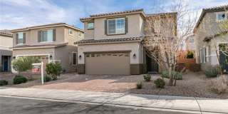 HENDERSON HOME WITH A BEDROOM  FULL BATHROOM DOWNSTAIRS!! Gallery 1