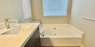 4781 W Harrison Street Gallery 17