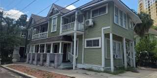 212 W BEACH Place Gallery 1