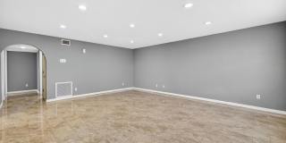 Beautifully Updated Condo with Community pool Gallery 4