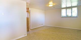 Raised Ranch with Second Kitchen in Prime Location Gallery 15