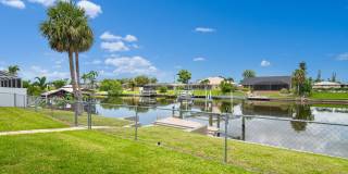 Fully Furnished Gulf Access w/ Boat Lift Gallery 8