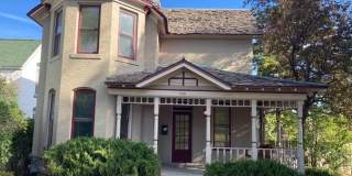 2 Bed/2 Bath Historic Home with Storage, Porch & Deck, Pet Friendly Gallery 1