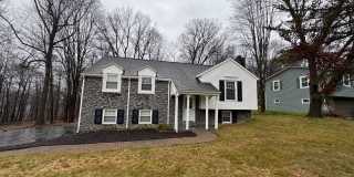 Beautiful Modern Home on the Plateau Gallery 1