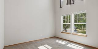 3bd/2.5ba Everett Home Gallery 3