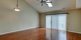 92 Tulip Lane Gallery 4