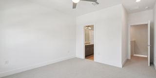 Maggie Towns Gallery 47