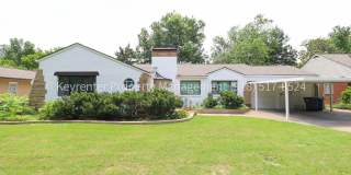 Beautifully Redone 3 Bedroom House! Available for Immediate Move in! Gallery 1