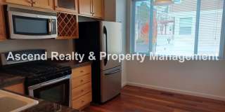 MOVE IN SPECIAL** Sexton Crest Townhome Open Floor Plan 2 Car Tandem Attached Garage Available NOW Gallery 12