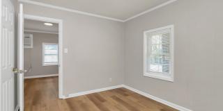 Welcome to your charming new home in the heart of Charlotte! Gallery 17