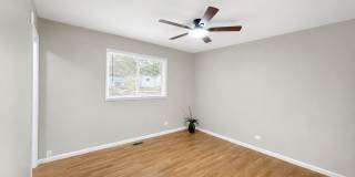 6847 Hawthorne Lane Gallery 14