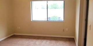 2/2.5 Townhome Mile Run Gallery 17