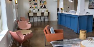 Yugo Charlotte College Downs - Student Housing Gallery 22