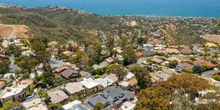 Modern Coastal Lease in Top of the World Gallery 44