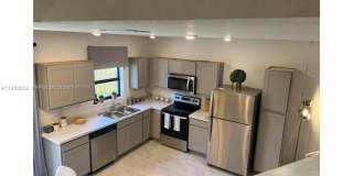 149 NE 3rd Ct Gallery 1