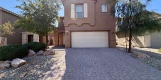 Room for eveyone and curb appeal Room for eveyone and curb appeal Gallery 1