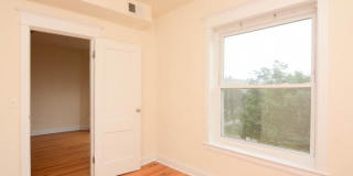 1522 Kedzie Gallery 10