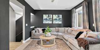 4Bd/2.5Ba Renton Townhome Gallery 7