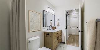 Beautifully Renovated 1 & 2 Bedroom Apartments in Lynnwood! Gallery 51