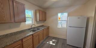 2 bedroom 1 bath House Gallery 7